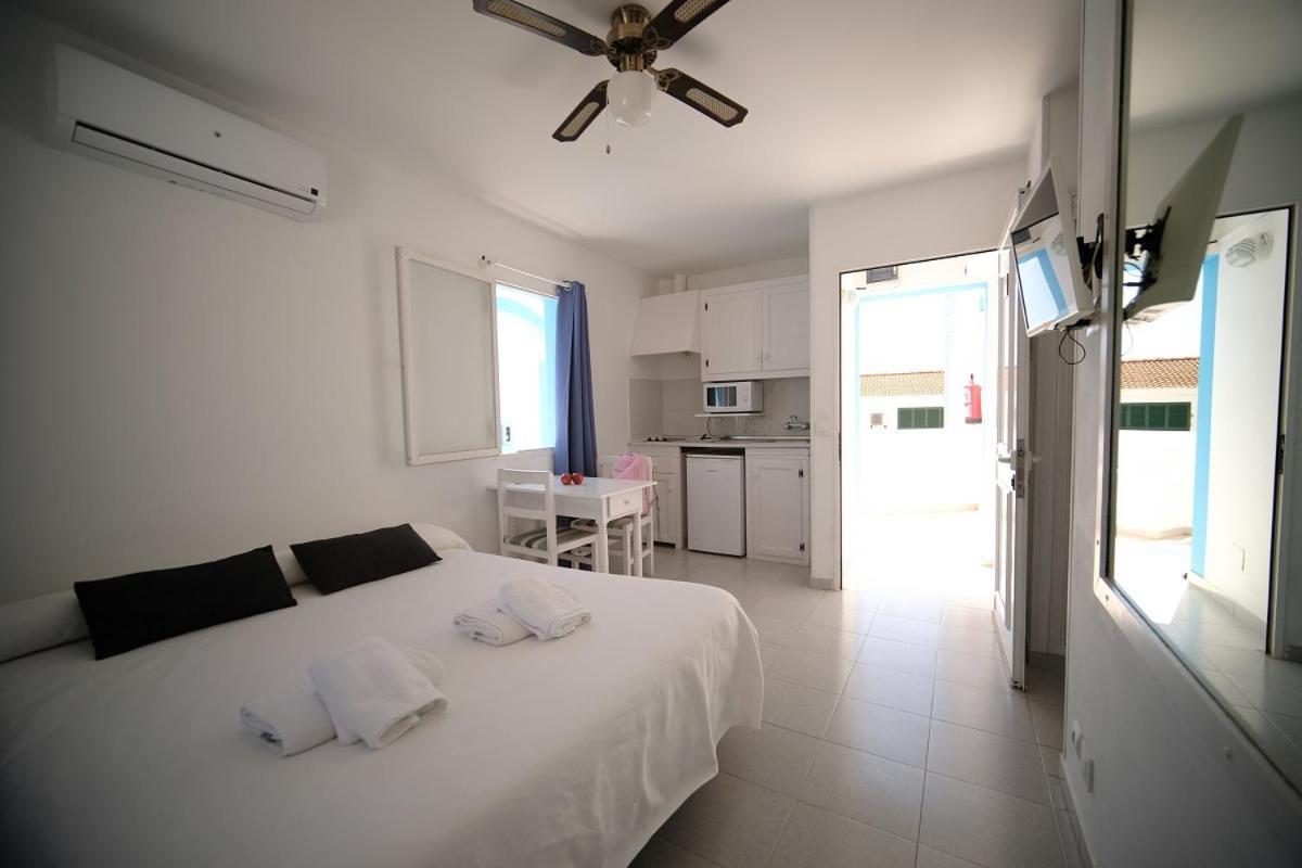 Estel Blanc Apartments - Adults Only Cala'N Blanes  Esterno foto